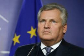 Экс-президент Польши обвинил Россию в намерении раскола ЕС